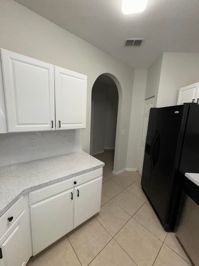 Building Photo - 895 Pipers Cay Dr