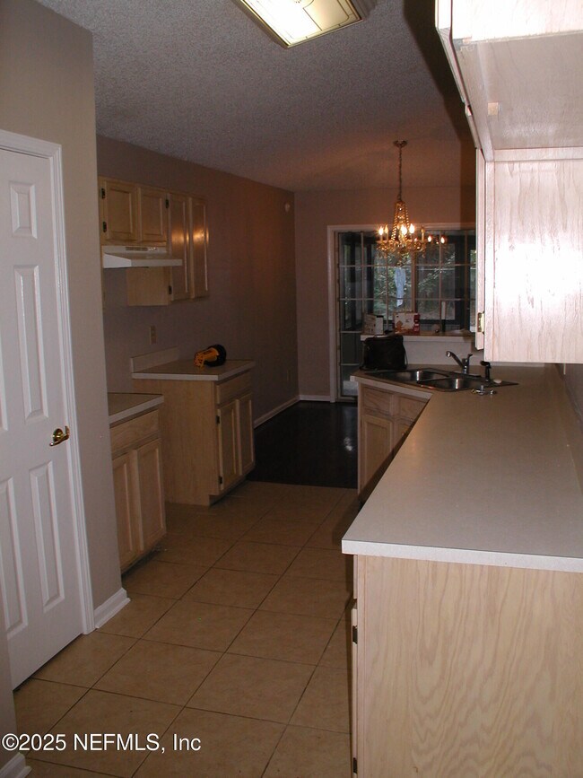 Foto del edificio - 7759 Spring Branch Dr N
