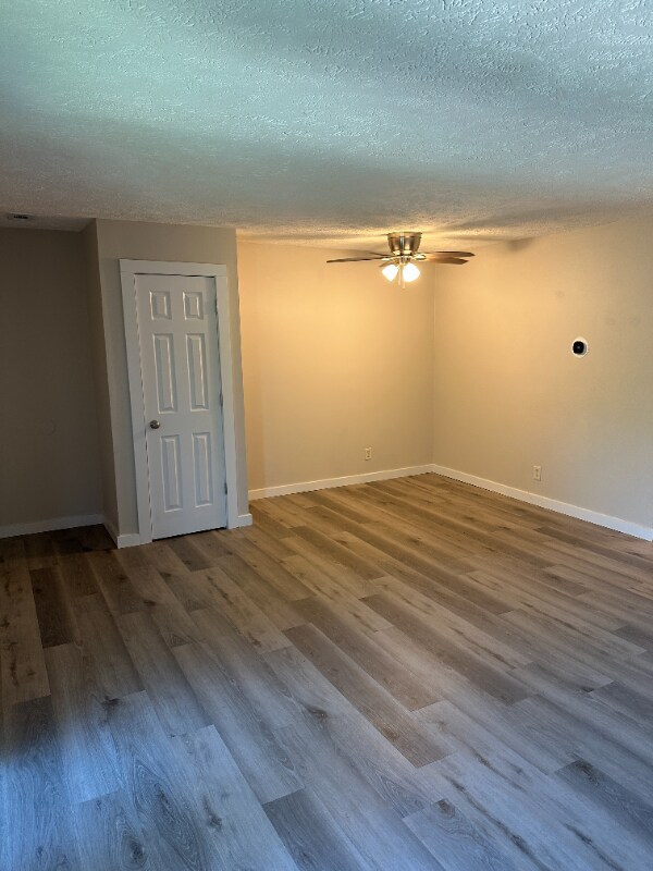 Foto del edificio - 715 S Golfcrest Rd