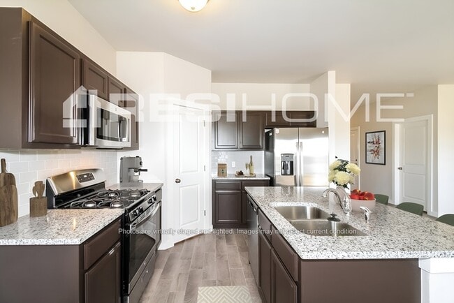 Photo - 1130 Round Leaf Rd (Edmond, OK) House