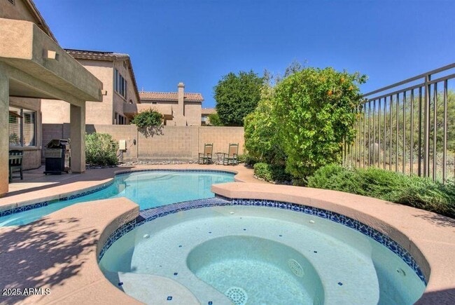 Building Photo - 10553 E Star of the Desert Dr