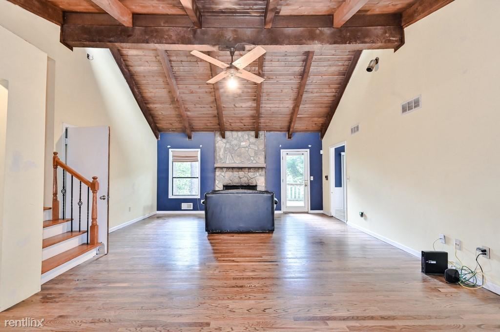 Primary Photo - 5 br, 3 bath House - 2050 Paran Court