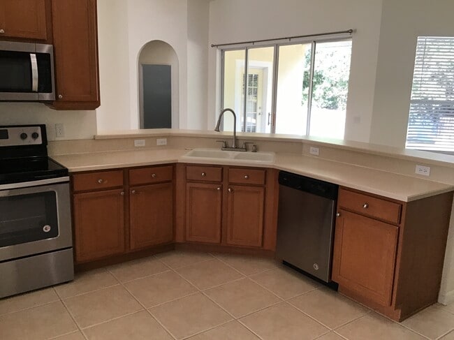 Foto del edificio - 3961 Long Branch Ln