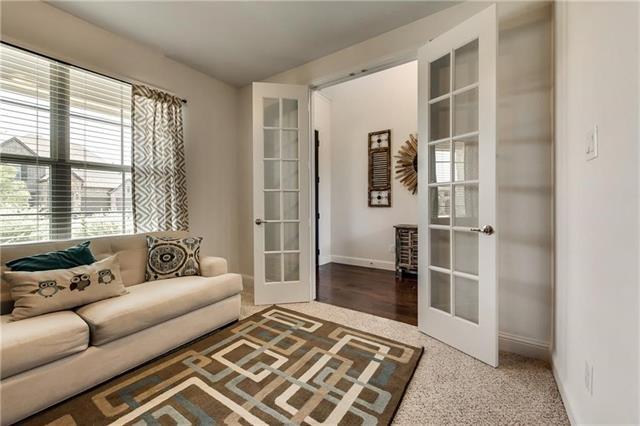 Foto del edificio - 1016 Spring Falls Dr