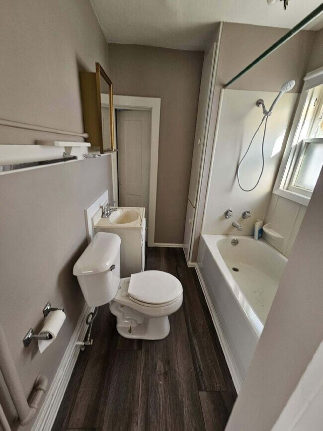 Foto del edificio - 539 S McKinley St