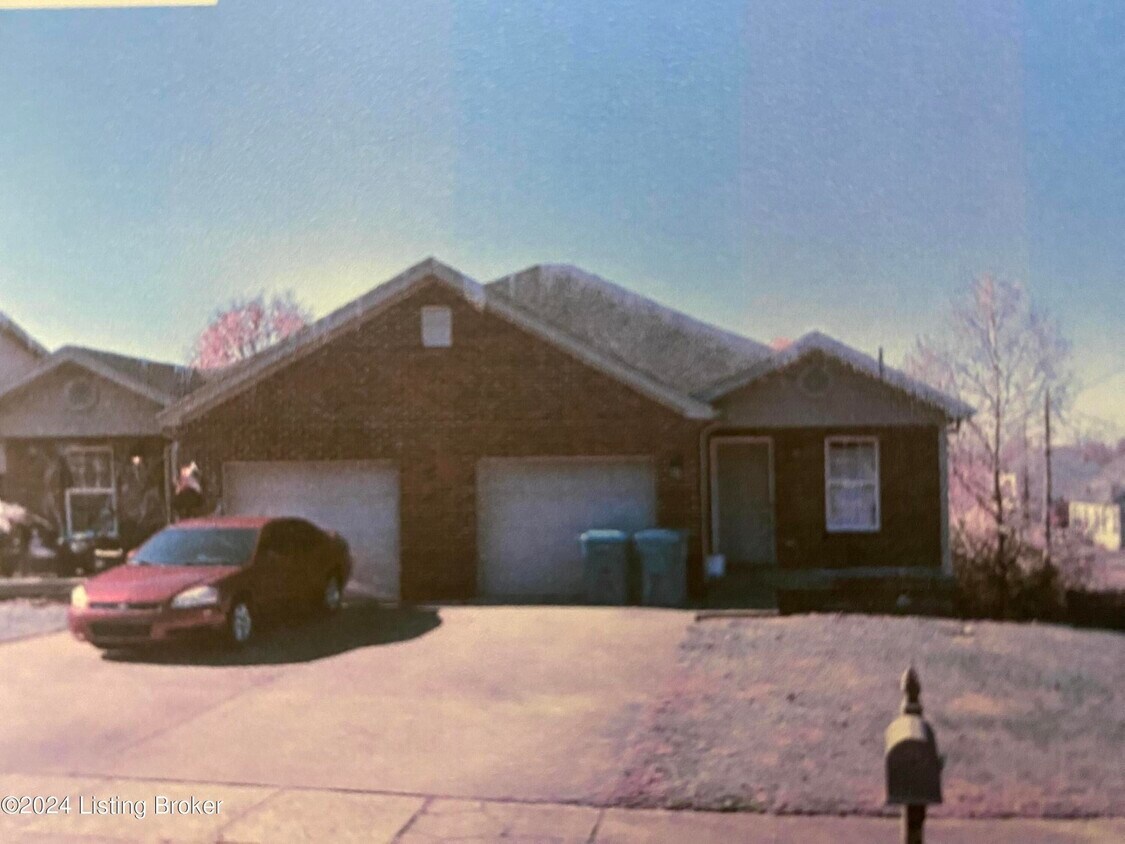 5133 Whirlaway Ln, Lawrenceburg, KY 40342 Condo for Rent in