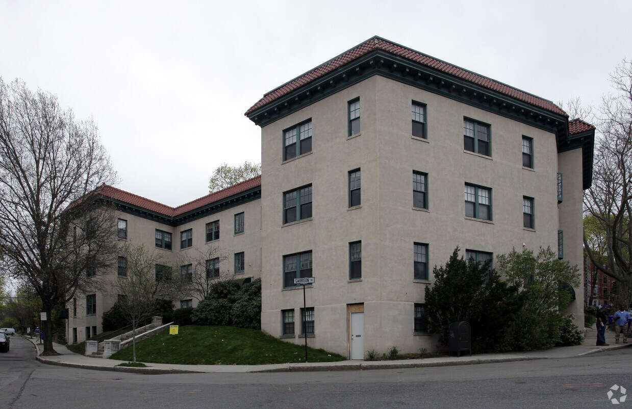 Building Photo - Tri-Corner