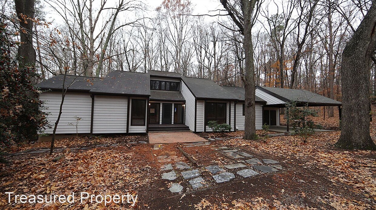 Primary Photo - 4 br, 3 bath House - 110 Hunters Ridge Rd