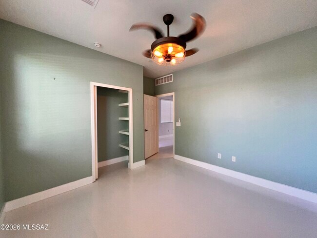 Building Photo - 12252 N Wind Runner Pkwy