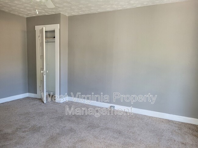 Building Photo - 114 Barber Ln