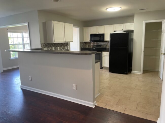 Building Photo - 1621 Brown Owl Dr