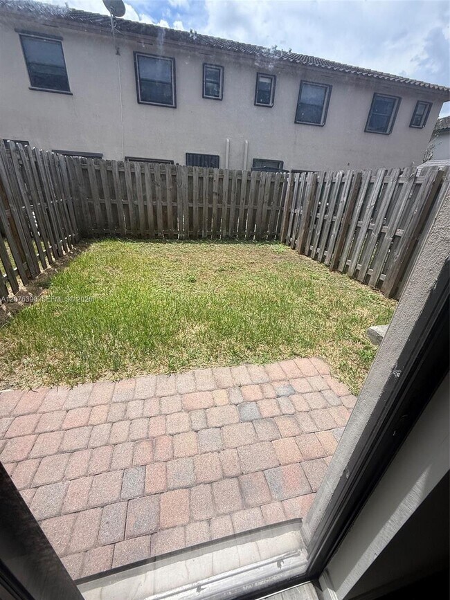 Building Photo - 11492 SW 248th Ln
