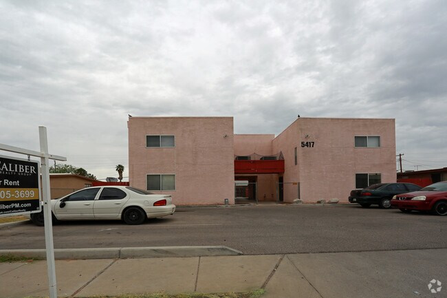 Building Photo - 5417 E 30th St
