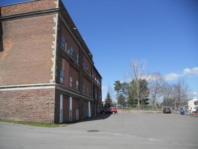 390 S Grant St, Wilkes Barre, PA 18702 - Apartments in Wilkes 