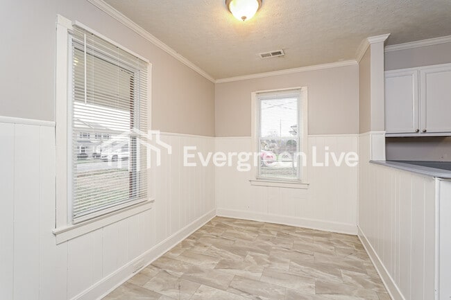 Foto del edificio - 141 Stewart Rd SE