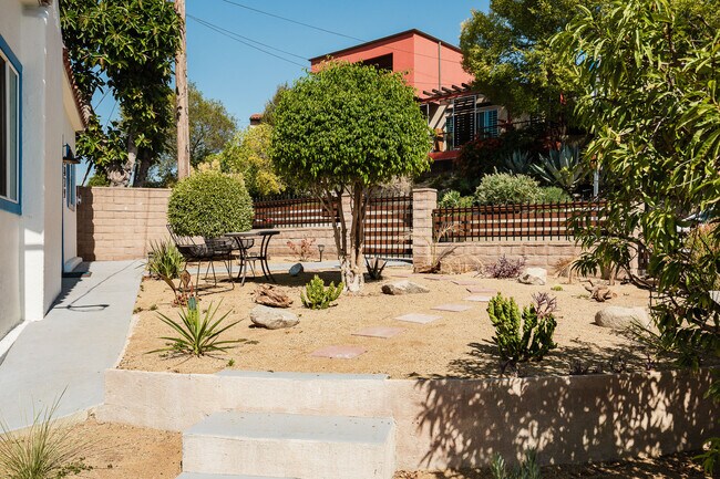 Building Photo - 4879 Hartwick St