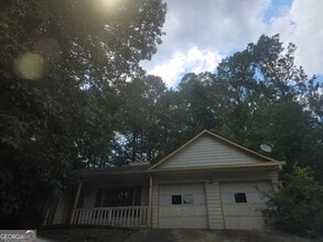 Building Photo - 139 River Oaks Dr