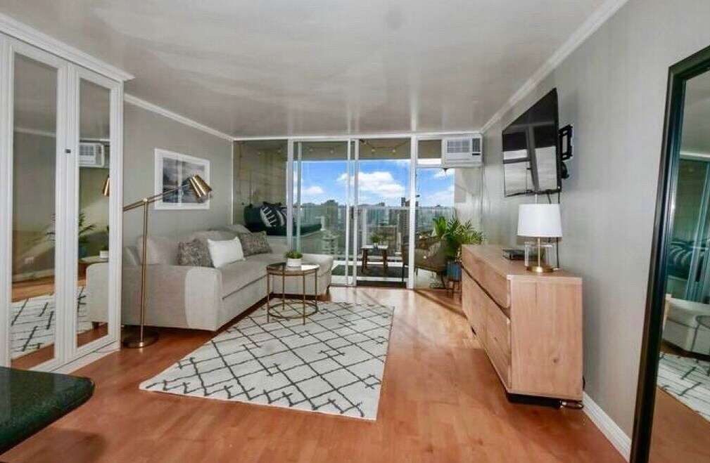 445 Seaside Ave, Honolulu, HI 96815 Townhouse for Rent in Honolulu