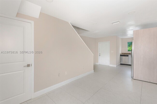 Foto del edificio - 815 NW 3rd St