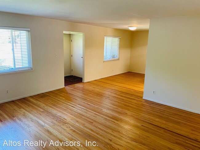 Foto del edificio - 3 br, 2 bath House - 1726 Heron Avenue