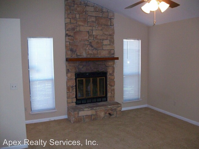 Building Photo - 2 br, 2 bath House - 810 Libra Street
