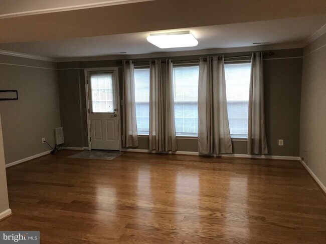 Foto del edificio - 13598 Bathgate Dr