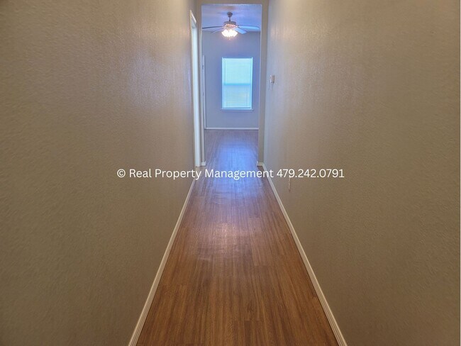 Building Photo - 2108 Ingalls Ln