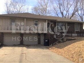 Building Photo - 1343 SW Horizon Dr