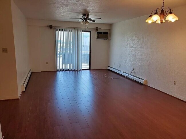 Foto del edificio - 585 Revere Beach Pky