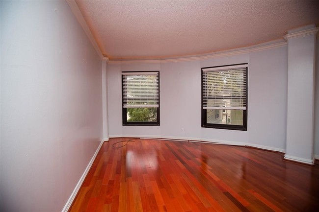 Foto del edificio - 18711 Egret Bay Blvd