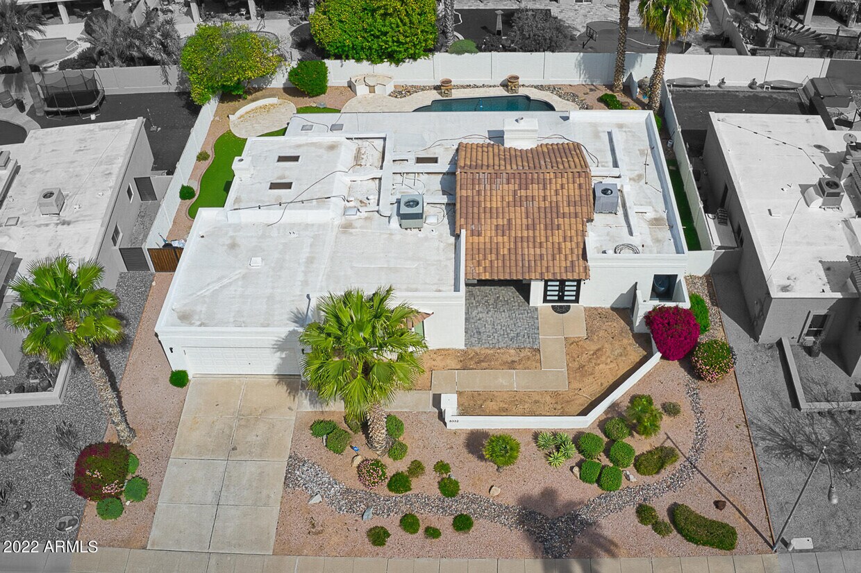 Foto principal - 8332 E San Rosendo Dr