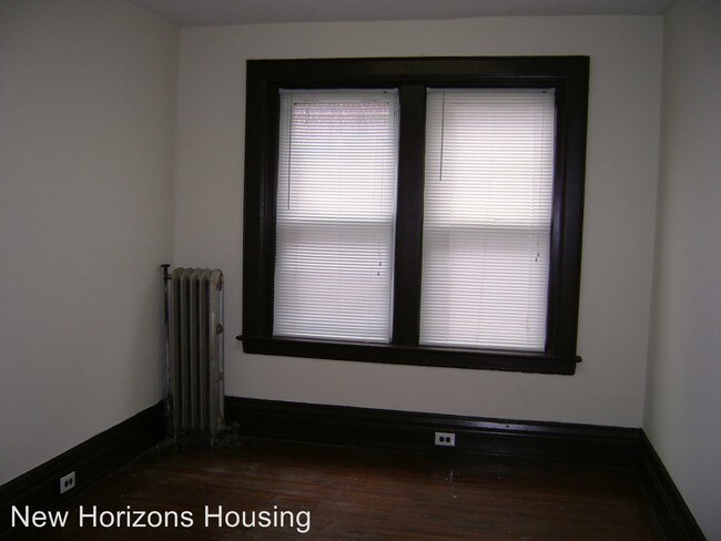 Building Photo - 33 S Washington Ave
