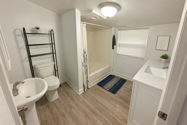 Foto del edificio - One Bedroom Mother In Law Suite