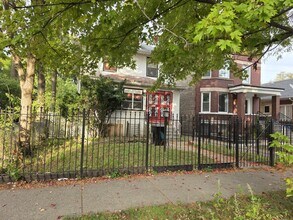 Building Photo - 7840 S Saginaw Ave