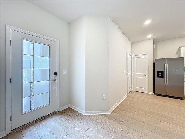 Foto del edificio - 431 Meadowland Pt