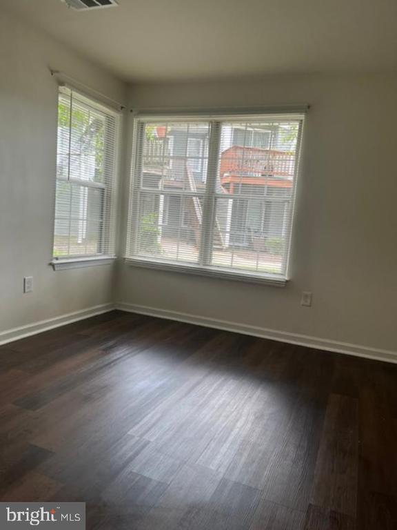 Building Photo - 8607 Beekman Pl