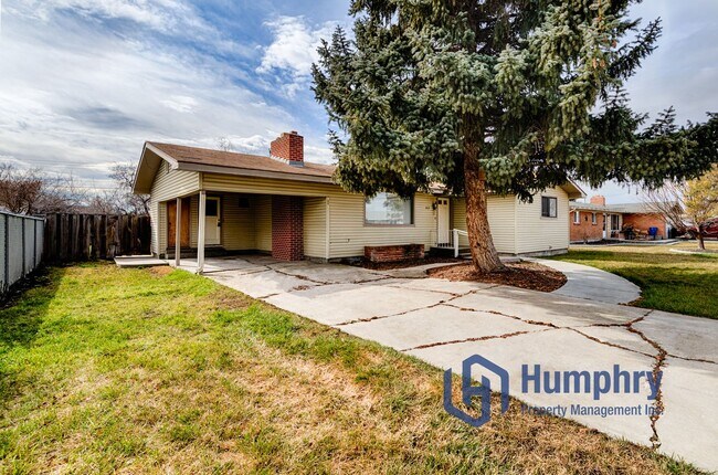 Foto del edificio - Nice home located off of Cleveland Blvd. near downtown Caldwell