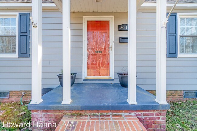 Building Photo - 4 br, 1 bath House - 9610 Selby Place