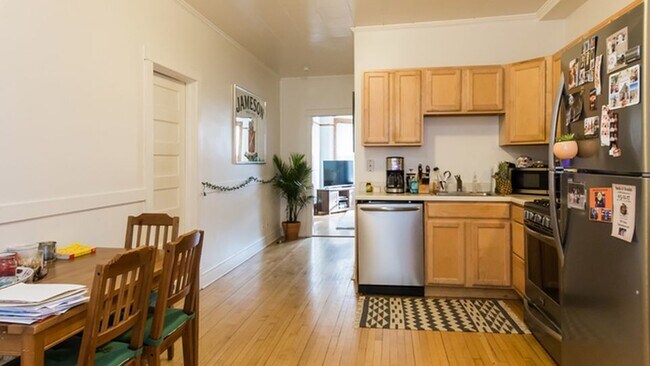 Foto del edificio - 4928 N Western Ave
