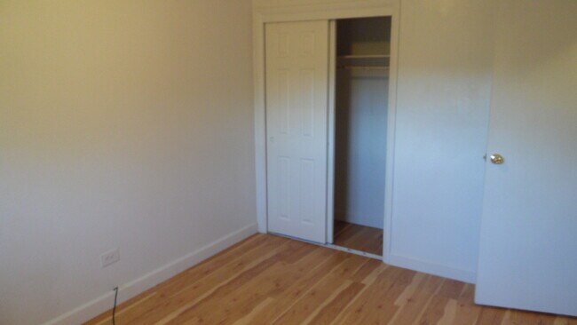 Foto del edificio - 720 Miller Ct