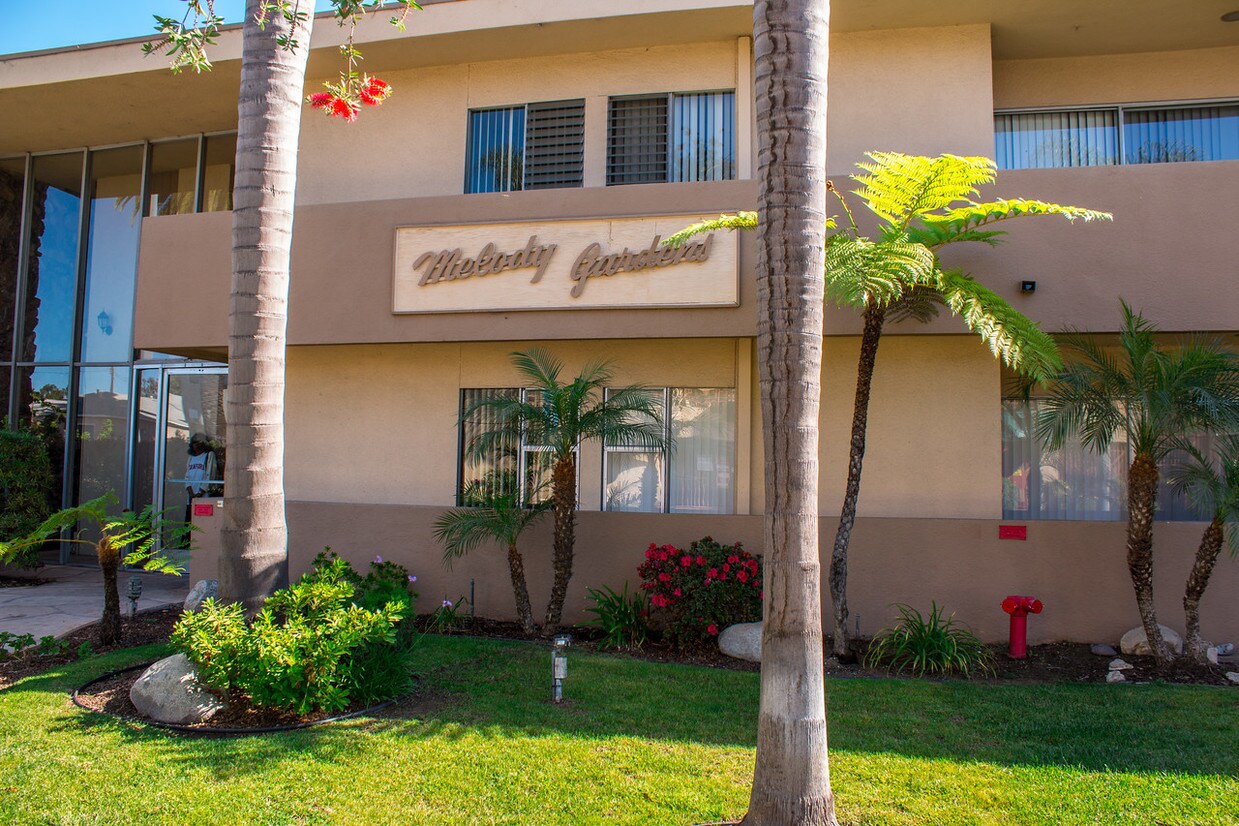 Foto del edificio - 914 N Eucalyptus Ave