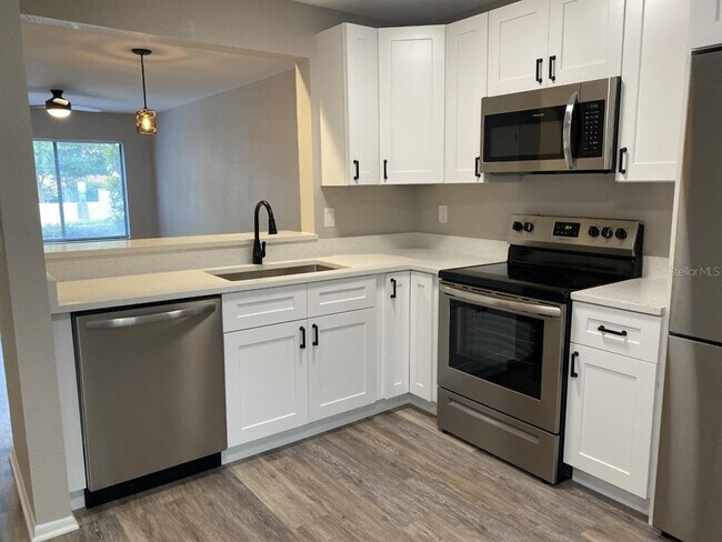 Building Photo - 104 Sandlewood Trail