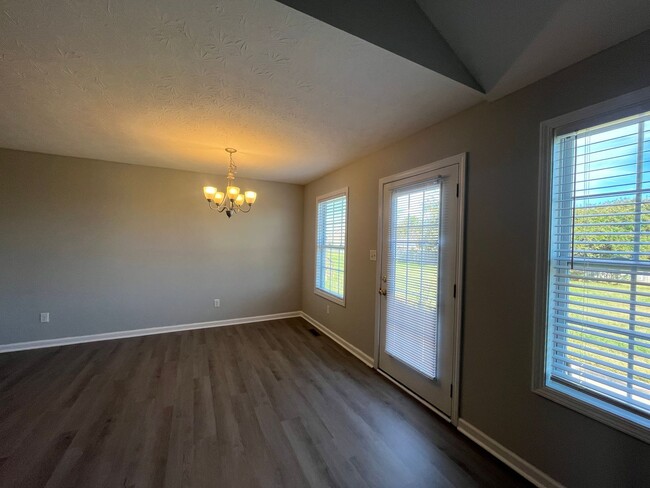 Foto del edificio - Three bedroom home in Northridge Subdivision