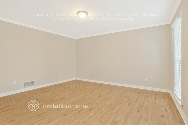Building Photo - 154 Infantry Way SW