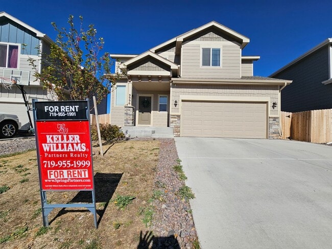 Foto del edificio - 3 Bed 3 bath house in Lorson Ranch!