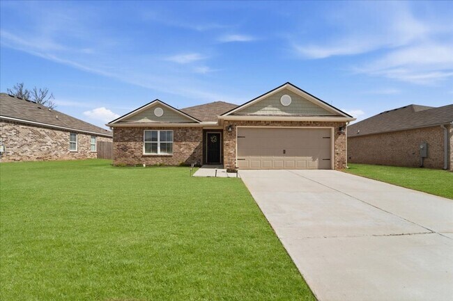 Building Photo - Move Right In! Immaculate 2024-Built Home in Growing Toney Community