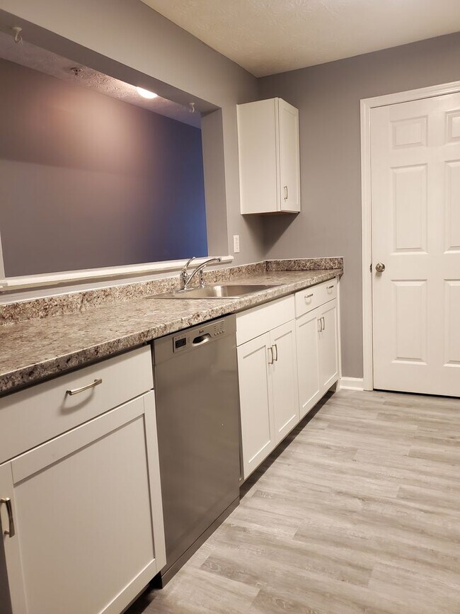 Foto del edificio - 17301 Waldrop Cove