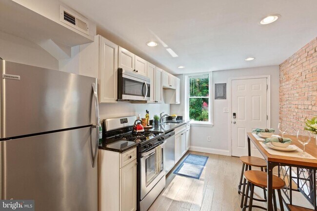 Foto del edificio - Amazing location close to all that Station North/Greenmount West and have to offer!