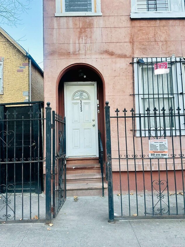 Primary Photo - 335 Linwood St