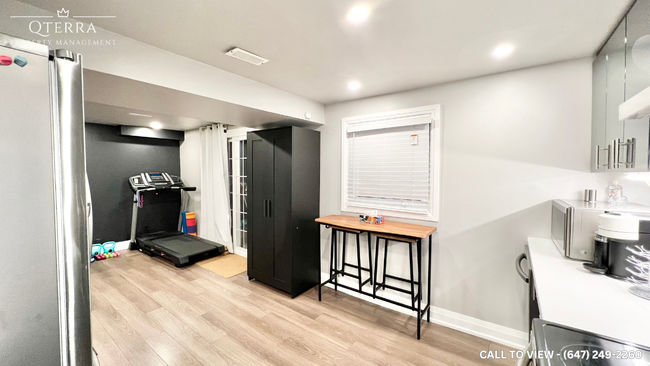 Building Photo - 5091 Rising Star Crt